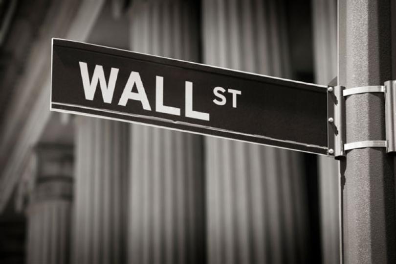 عاجل: أحد أكبر المؤسسات المصرفية في وول ستريت يرفع احتمالية سقوط الاقتصاد في ركود